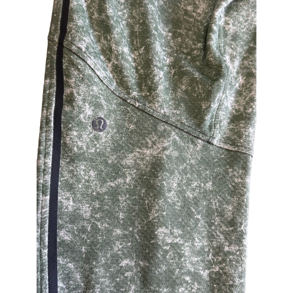 Lululemon‎ Textured Tech Pant - Picture 5 of 8